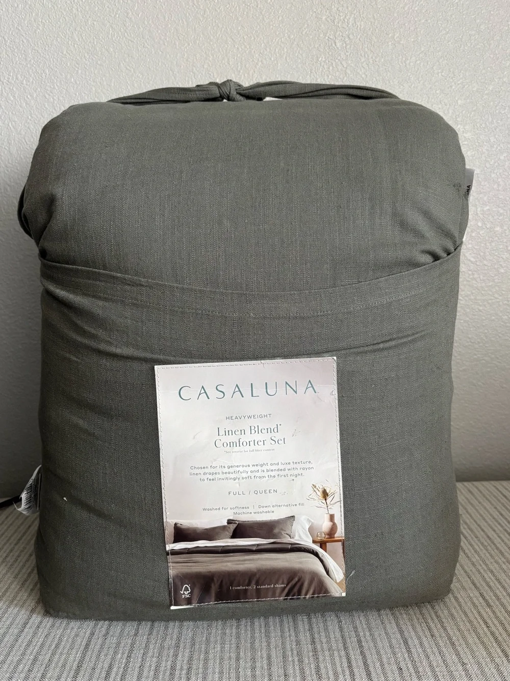 NWT Full/Queen Heavyweight Linen Blend Comforter and Sham Set Olive Green
